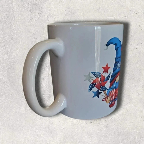 USA Pinwheel Gnomie Mug - Picture 4 of 6